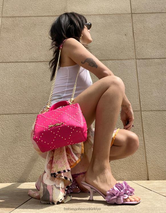 durum kafatası crossbody pembe N26HX240 kadınlar Betsey Johnson Aksesuarlar