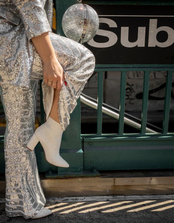 cady fildişi N26HX48 kadınlar Betsey Johnson ayakkabı