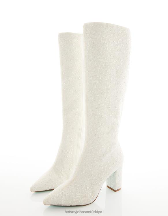 Şeker fildişi N26HX190 kadınlar Betsey Johnson ayakkabı