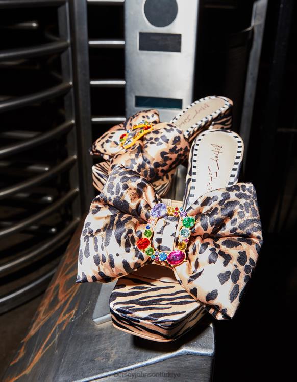 Possie leopar çok N26HX5 kadınlar Betsey Johnson ayakkabı