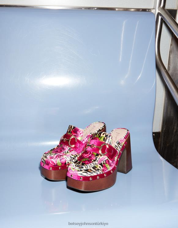 aydın leopar çok N26HX140 kadınlar Betsey Johnson ayakkabı