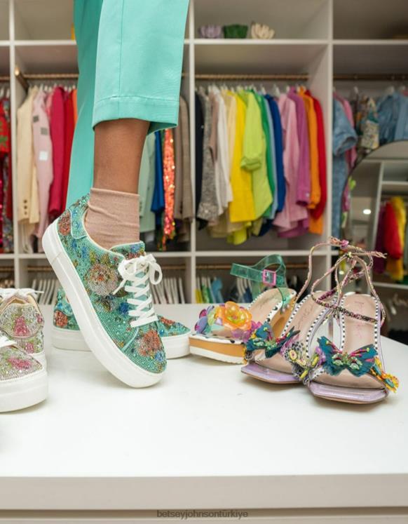 kynlee leylak N26HX36 kadınlar Betsey Johnson ayakkabı