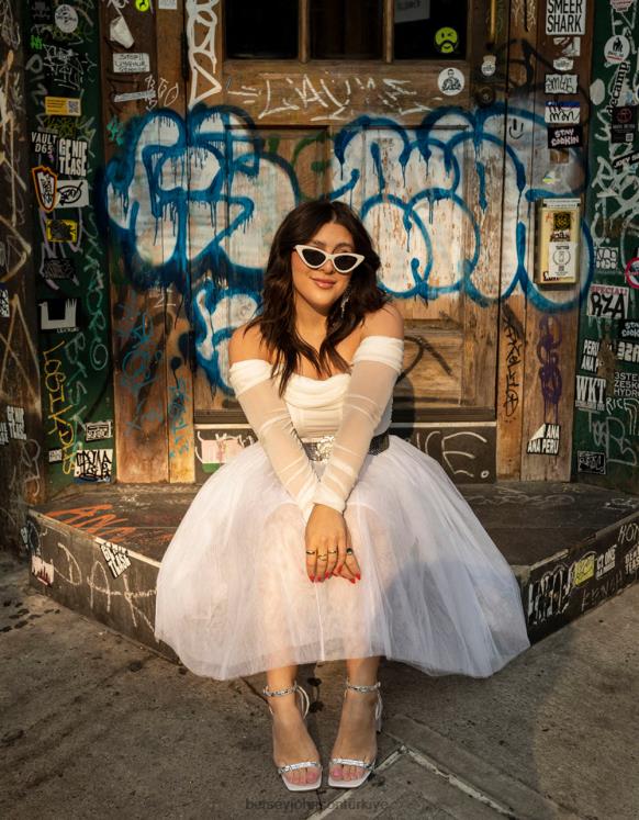 scott fildişi N26HX147 kadınlar Betsey Johnson ayakkabı