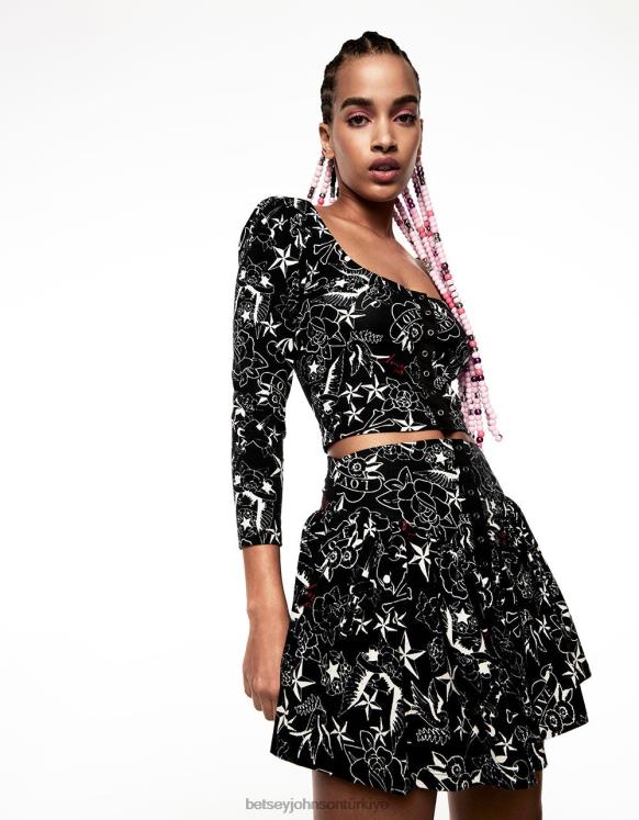 Pretty in Punk Vintage Esinli Fırfırlı Mini Etek Dövmesi Yazdır N26HX296 kadınlar Betsey Johnson Giyim
