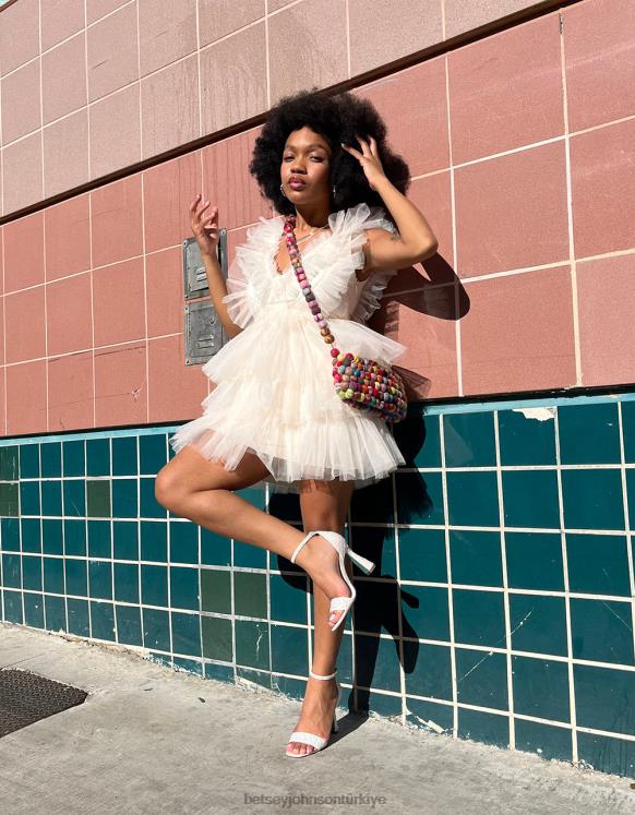 katmanlı tül elbise krem N26HX263 kadınlar Betsey Johnson Giyim